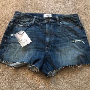 FINAL SALE New w/ Tags Paige Margot short Size 30